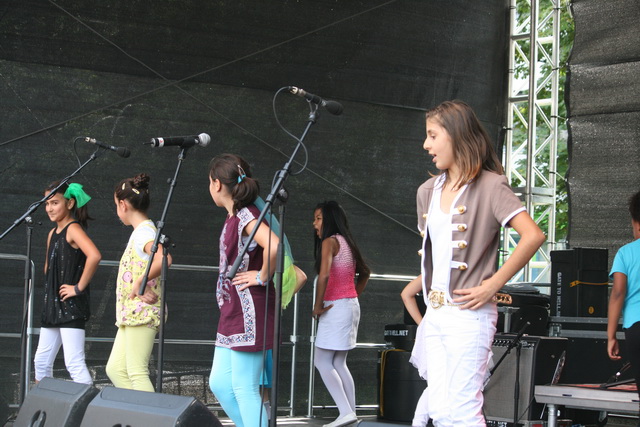 gal/2010/2010 Saitentwist Essen Original Moderation und Kinderbuehne 11.09/2010 Saitentwist 11.09. Moderation Essen Original HIrschlandplat 094.jpg